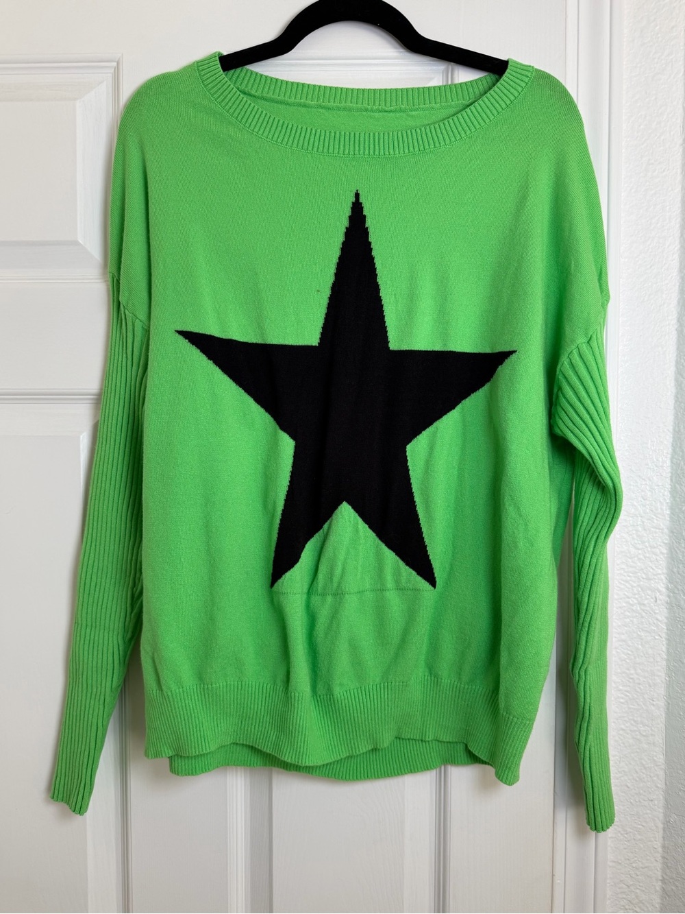 Neon Green Black Star Oversized Sweater Size L Y2K Punk - Picture 2 of 6